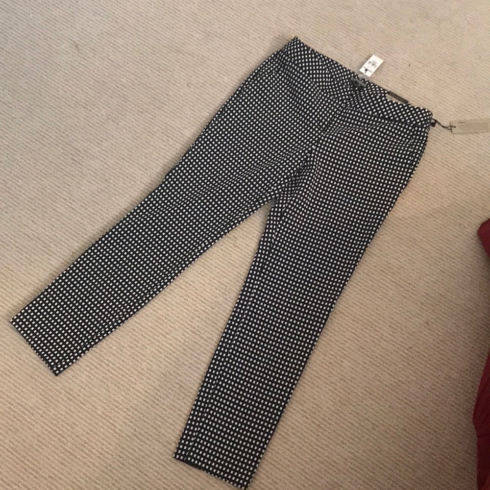 Brand New; Size 6R trousers from Express